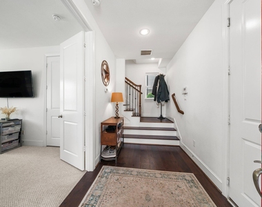 816 Ennis Street - Photo Thumbnail 2