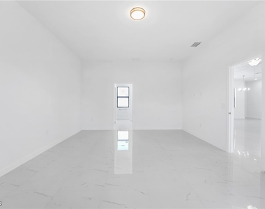2602 73rd Street W - Photo Thumbnail 16