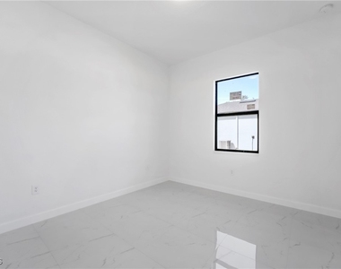 2602 73rd Street W - Photo Thumbnail 21