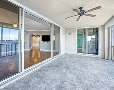 2104 W 1st Street - Photo Thumbnail 18