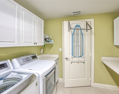 2104 W 1st Street - Photo Thumbnail 34