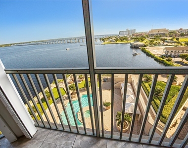 2104 W 1st Street - Photo Thumbnail 17