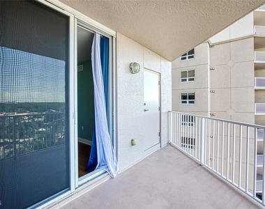 2104 W 1st Street - Photo Thumbnail 31