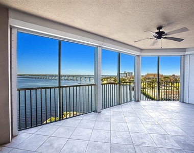 2104 W 1st Street - Photo Thumbnail 16