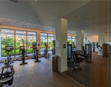 320 Seaview Court - Photo Thumbnail 31
