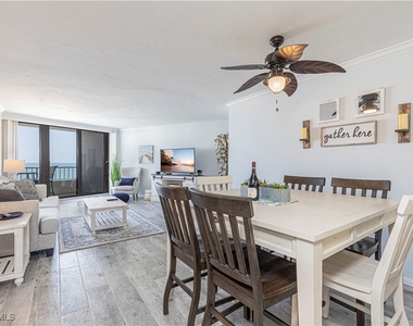 320 Seaview Court - Photo Thumbnail 8