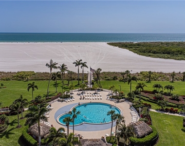 320 Seaview Court - Photo Thumbnail 1
