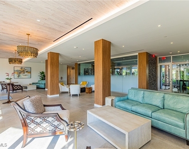 320 Seaview Court - Photo Thumbnail 30