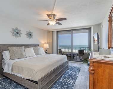 320 Seaview Court - Photo Thumbnail 12