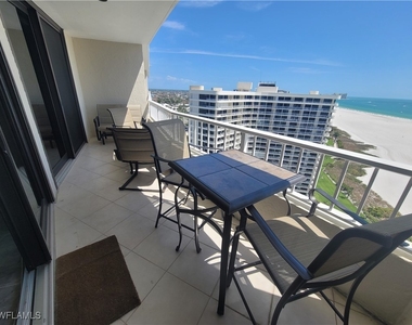 320 Seaview Court - Photo Thumbnail 4