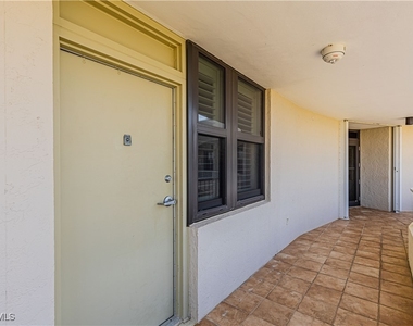 320 Seaview Court - Photo Thumbnail 24