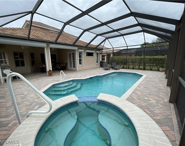 6478 Waverly Green Way - Photo Thumbnail 3