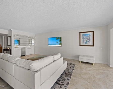 4401 Gulf Shore Boulevard N - Photo Thumbnail 10