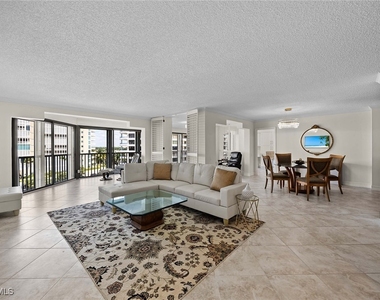 4401 Gulf Shore Boulevard N - Photo Thumbnail 11