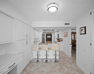 4401 Gulf Shore Boulevard N - Photo Thumbnail 14