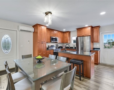 3561 Thomasson Drive - Photo Thumbnail 10