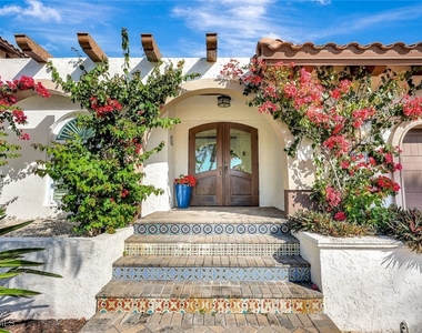 911 Giralda Court - Photo Thumbnail 4