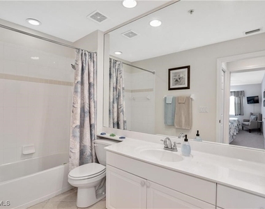 2264 Ashton Oaks Lane - Photo Thumbnail 18
