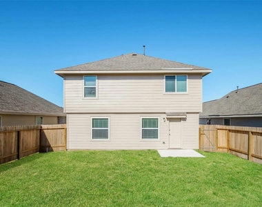 2515 Westslope Drive - Photo Thumbnail 2