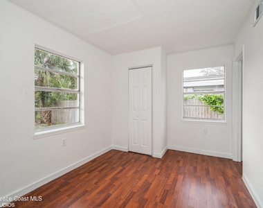 2154 Henry Street Ne - Photo Thumbnail 11