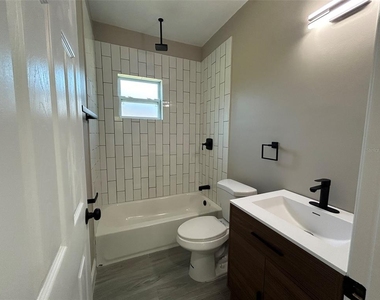 1218 13th Avenue S - Photo Thumbnail 15