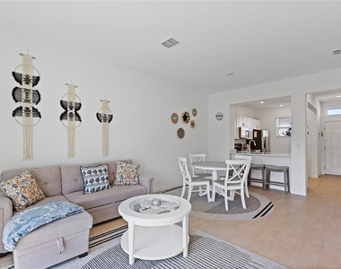 6119 Whetstone Court - Photo Thumbnail 7