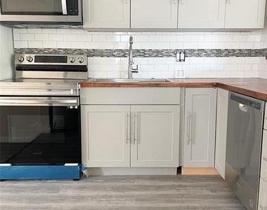 4537 10th Avenue S - Photo Thumbnail 4