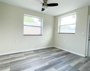 4537 10th Avenue S - Photo Thumbnail 8