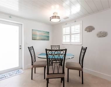 6154 Midnight Pass Road - Photo Thumbnail 10