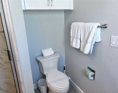 6154 Midnight Pass Road - Photo Thumbnail 21