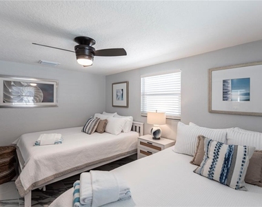 6154 Midnight Pass Road - Photo Thumbnail 16