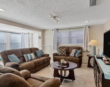 6154 Midnight Pass Road - Photo Thumbnail 5