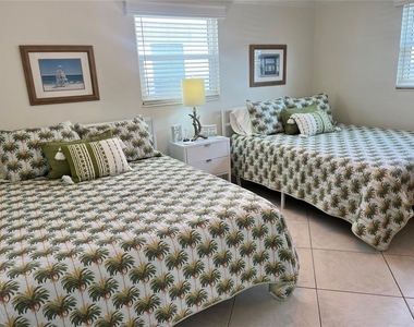 6154 Midnight Pass Road - Photo Thumbnail 6