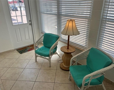 6154 Midnight Pass Road - Photo Thumbnail 2