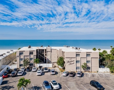 3210 Gulf Boulevard - Photo Thumbnail 1