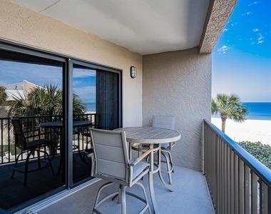 3210 Gulf Boulevard - Photo Thumbnail 3