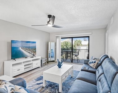 3210 Gulf Boulevard - Photo Thumbnail 6