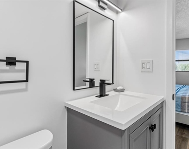 3210 Gulf Boulevard - Photo Thumbnail 19