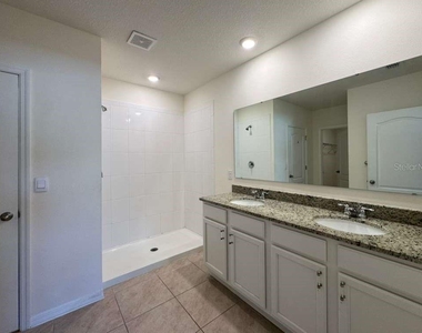 6833 Cranes Roost Road - Photo Thumbnail 4
