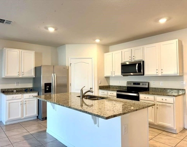 6833 Cranes Roost Road - Photo Thumbnail 1