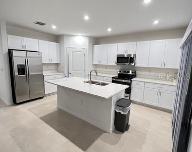200 Aquamarine Lane - Photo Thumbnail 12