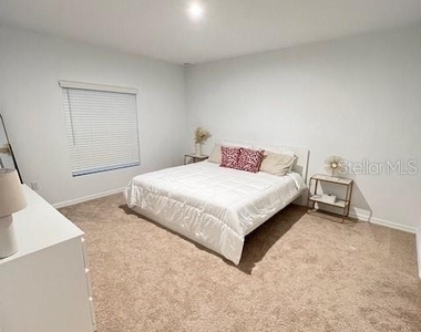 200 Aquamarine Lane - Photo Thumbnail 10