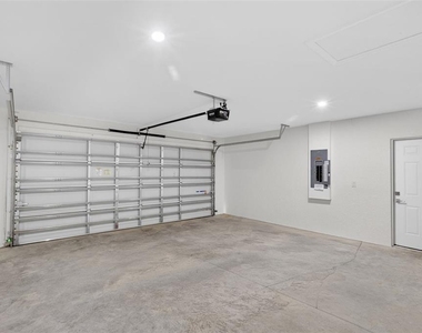 375 Denver Drive - Photo Thumbnail 25