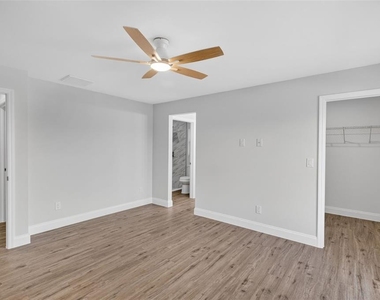 375 Denver Drive - Photo Thumbnail 13