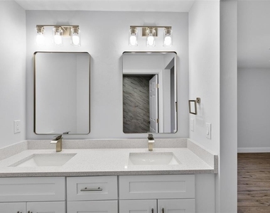 375 Denver Drive - Photo Thumbnail 18