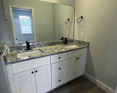 3904 Osprey Pointe Circle - Photo Thumbnail 8