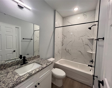 3904 Osprey Pointe Circle - Photo Thumbnail 14