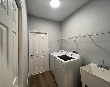 3904 Osprey Pointe Circle - Photo Thumbnail 17