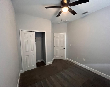 3904 Osprey Pointe Circle - Photo Thumbnail 16