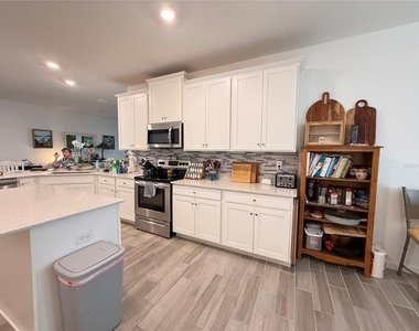 7656 Sw 74th Loop - Photo Thumbnail 4